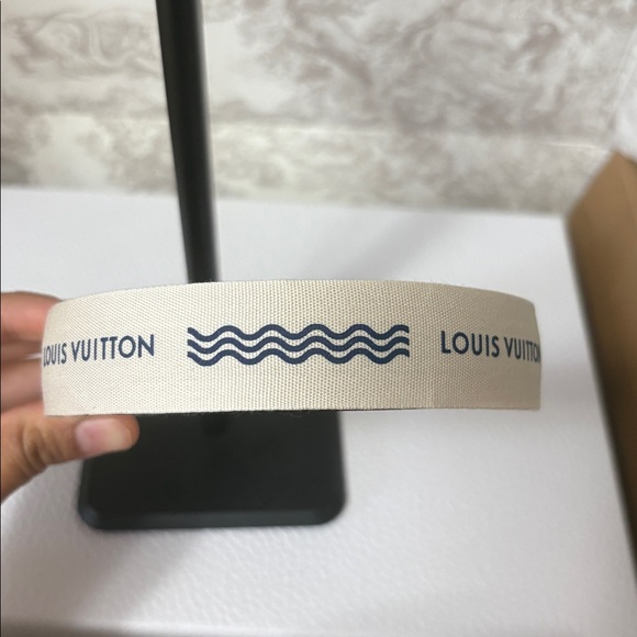 Louis Vuitton Headband HandMade with Authentic LV Ribbon - Picture 2 of 5
